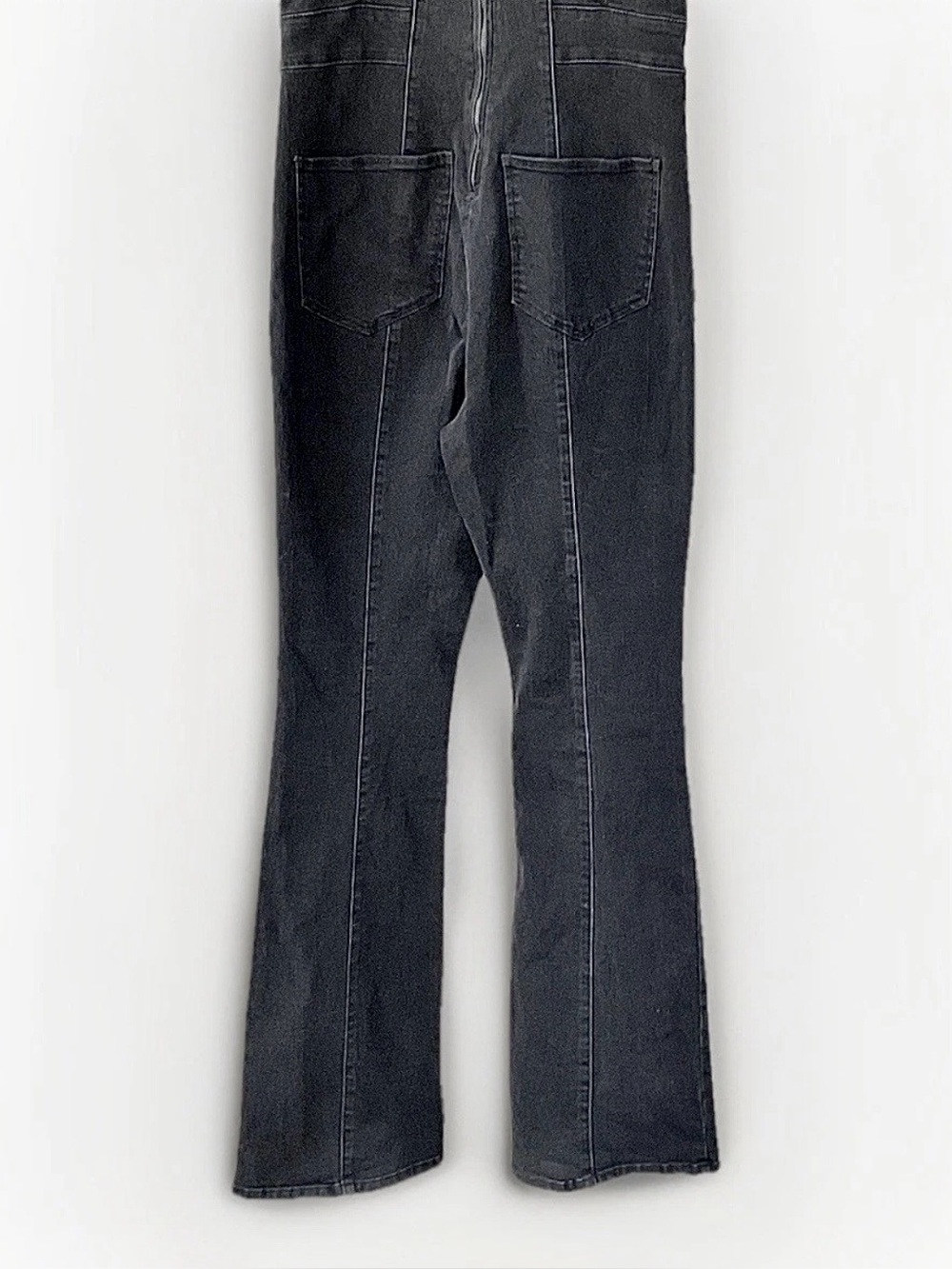 Free People We The Free NWOT Light My Fire Charcoal Black Jumpsuit Overalls, Med - Picture 11 of 12